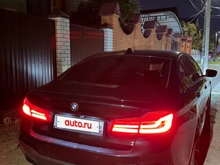 2018 BMW 5 серии 520i VII (G30/G31/G38), чёрный, 3200000 рублей, вид 3
