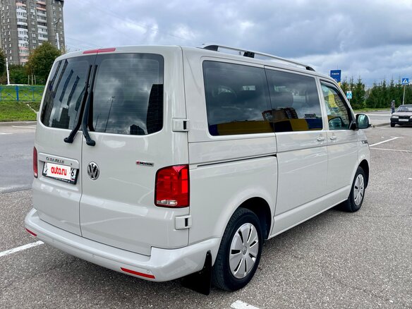 2020 Volkswagen Caravelle T6 Рестайлинг, серый, 4000000 рублей - вид 2