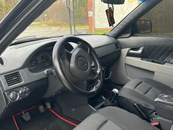 2011 Lada (ВАЗ) Priora I, чёрный, 350000 рублей - вид 25