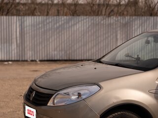 2011 Renault Sandero I, бежевый, 520000 рублей, вид 3