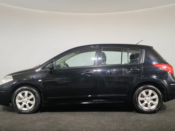 2011 Nissan Tiida I Рестайлинг, чёрный - вид 7