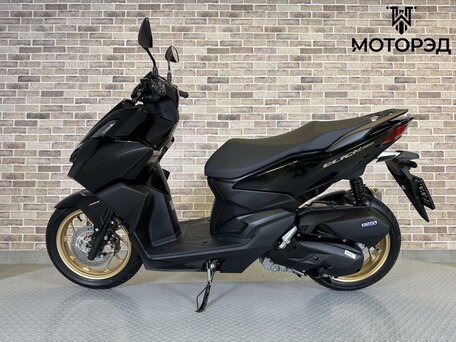 2024 Honda Click, чёрный, 365000 рублей, вид 3