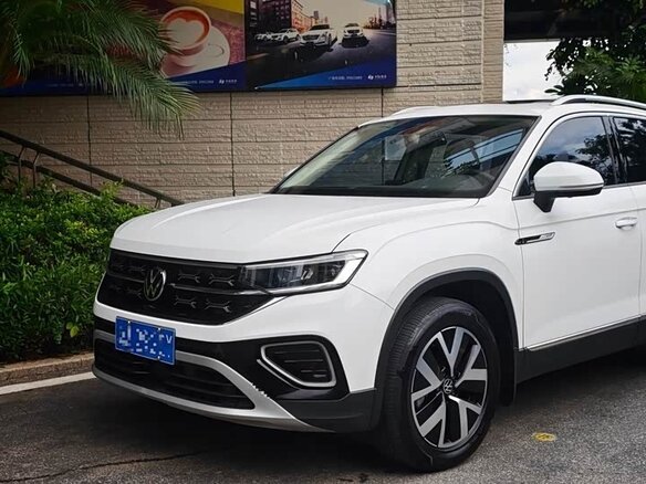 2023 Volkswagen Tayron I Рестайлинг, белый, 1955000 рублей - вид 3