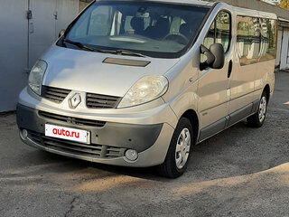 2010 Renault Trafic II Рестайлинг, серебристый, 1300000 рублей, вид 1