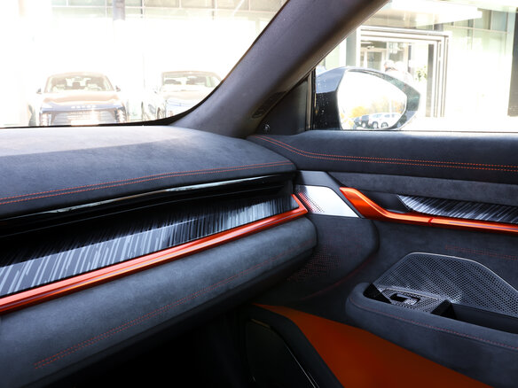 2024 Zeekr 001 100 kWh I, серый, 5578000 рублей - вид 18