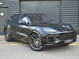2026 Porsche Cayenne Coupé III Рестайлинг, чёрный, 18900000 рублей, вид 3