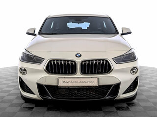 2019 BMW X2 sDrive18i I (F39), белый, 2395000 рублей, вид 2