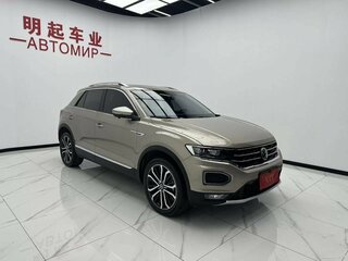 2023 Volkswagen T-Roc I Рестайлинг, золотистый, 1280000 рублей, вид 3