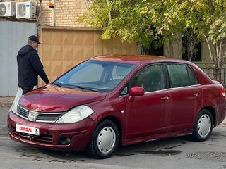 2010 Nissan Tiida I Рестайлинг, красный, 230000 рублей, вид 1