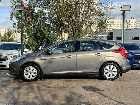 2013 Ford Focus III, коричневый - вид 8