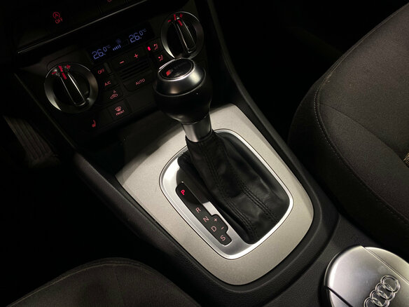 2014 Audi Q3 I (8U), оранжевый, 1730000 рублей - вид 15