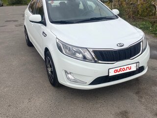 2014 Kia Rio 4-speed III, белый, 900000 рублей, вид 1