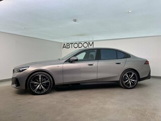 2025 BMW 5 серии 530i xDrive VIII (G60/G61/G68), серый, 8995000 рублей, вид 2