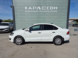 2018 Volkswagen Polo V Рестайлинг, белый, 560000 рублей, вид 3