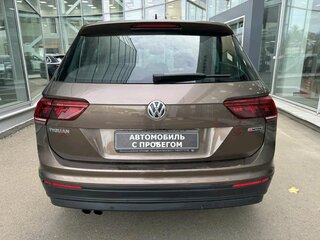 2018 Volkswagen Tiguan II, коричневый, 2150000 рублей, вид 3