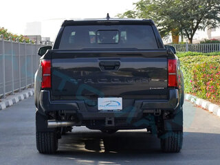 2026 Toyota Tacoma IV, чёрный, 9044206 рублей, вид 5