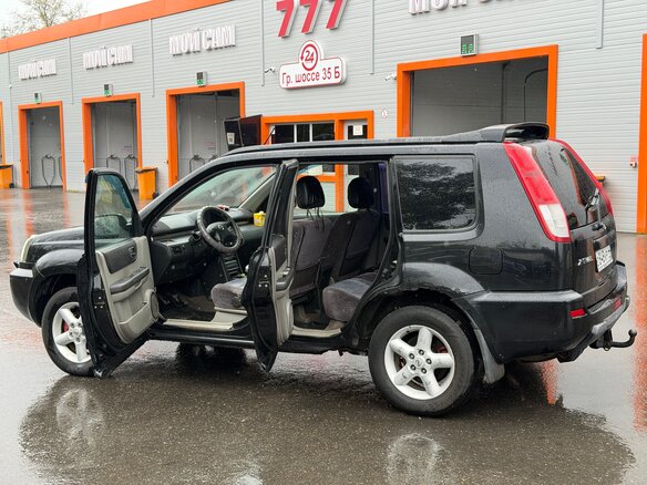 2002 Nissan X-Trail I, чёрный, 370000 рублей - вид 8