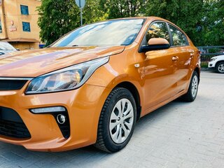 2017 Kia Rio IV, оранжевый, 1400000 рублей, вид 1