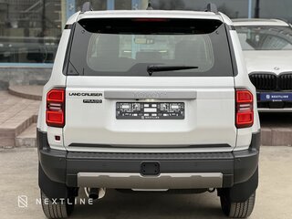2026 Toyota Land Cruiser Prado 250 Series, белый, 9890000 рублей, вид 5