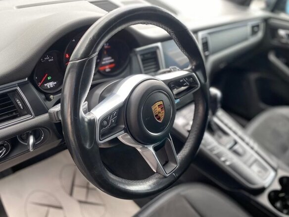 2017 Porsche Macan I, синий, 3000000 рублей - вид 9