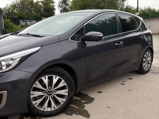 2017 Kia Ceed II Рестайлинг, серый, 1000000 рублей, вид 3
