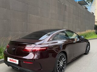 2022 Mercedes-Benz E-Класс 300 V (W213, S213, C238) Рестайлинг, красный, 5200000 рублей, вид 3