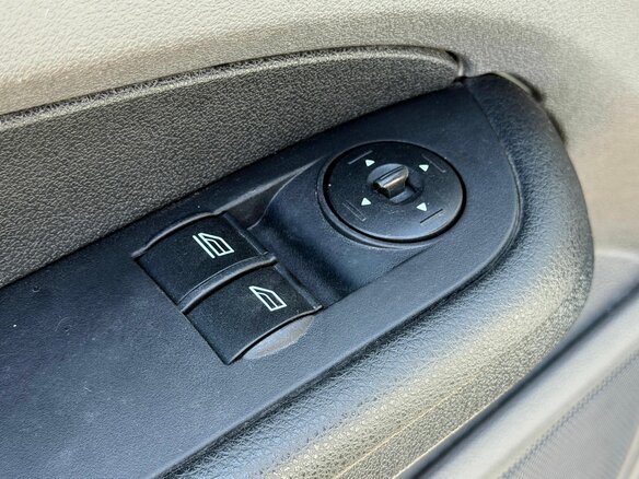 2006 Ford Focus II, чёрный - вид 13