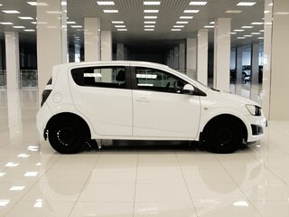 2012 Chevrolet Aveo II, белый, 550000 рублей, вид 5