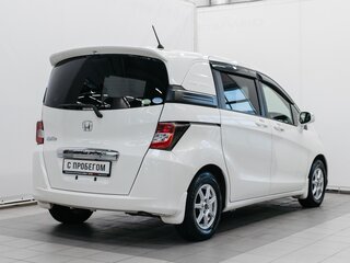 2012 Honda Freed I Рестайлинг, белый, 1220000 рублей, вид 3