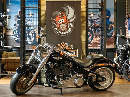 2021 Harley-Davidson Fat Boy, чёрный, 2499000 рублей, вид 2
