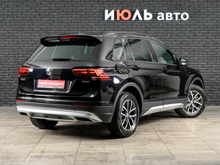 2019 Volkswagen Tiguan II, чёрный, 2920000 рублей, вид 4