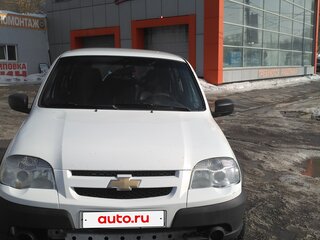 2016 Chevrolet Niva I Рестайлинг, белый, 475000 рублей, вид 2