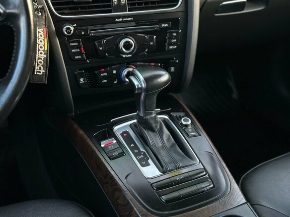 2015 Audi A4 IV (B8) Рестайлинг, синий, 1529000 рублей - вид 17
