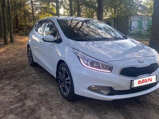 2014 Kia Ceed II, белый, 1249999 рублей, вид 3