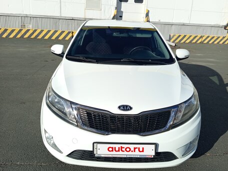 2012 Kia Rio 5-speed III, белый, 880000 рублей, вид 1