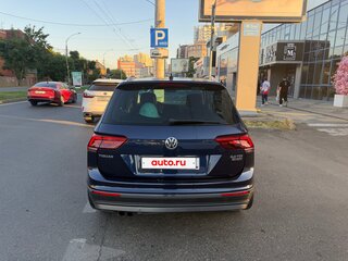 2017 Volkswagen Tiguan II, синий, 2600000 рублей, вид 5