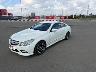 2009 Mercedes-Benz E-Класс 350 IV (W212, S212, C207), белый, 1600000 рублей, вид 1