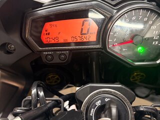 2012 Yamaha FZ1, белый, 620000 рублей, вид 4