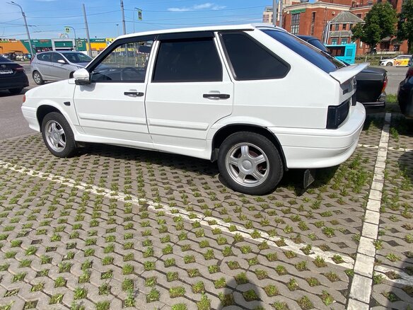 2010 Lada (ВАЗ) 2114, белый, 400000 рублей - вид 16