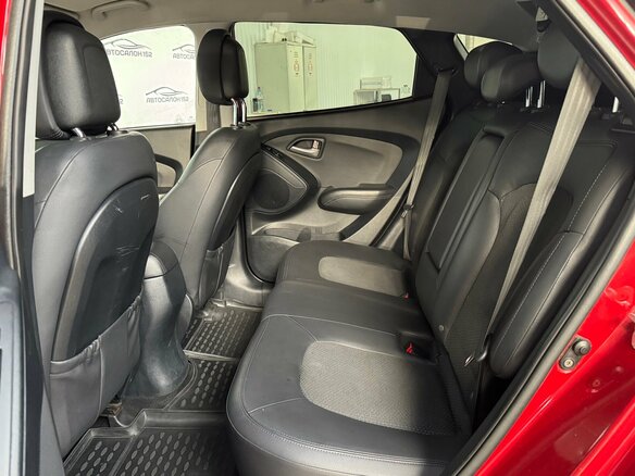 2010 Hyundai ix35 I, красный, 999000 рублей - вид 5