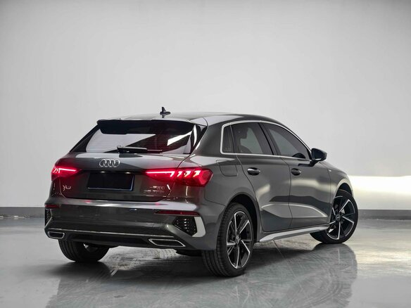 2022 Audi A3 Sportback 35 TFSI IV (8Y), серый, 1580000 рублей - вид 6