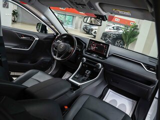 2022 Toyota RAV4 V (XA50), белый, 3350000 рублей, вид 5