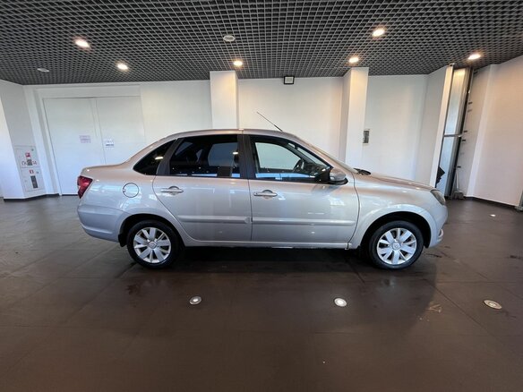 2018 Lada (ВАЗ) Granta I Рестайлинг, серебристый, 490000 рублей - вид 1