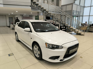 2007 Mitsubishi Lancer X, белый, 599000 рублей, вид 3