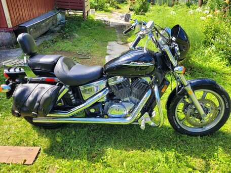 2005 Honda VT 1100, чёрный, 500000 рублей, вид 1