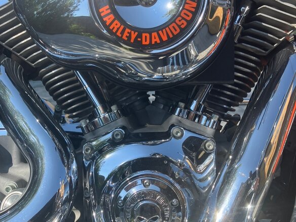2008 Harley-Davidson Dyna Super Glide, чёрный, 830000 рублей - вид 4