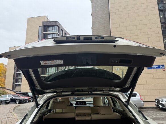 2020 Lexus RX 300 IV Рестайлинг, коричневый, 4650000 рублей - вид 14
