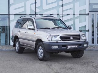 2001 Toyota Land Cruiser 105 100 Series, серебристый, 2974000 рублей, вид 1