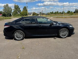 2020 Toyota Camry VIII (XV70), чёрный, 2900000 рублей, вид 3