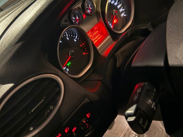 2008 Ford Focus II Рестайлинг, зелёный, 499999 рублей - вид 11